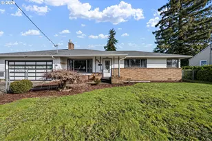 630 S 3rd St, Cottage Grove, OR 97424 - Photo 2