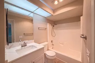 650 SW Meadow Dr, Beaverton, OR 97006 - Photo 10