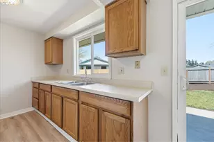 20865 SW Jay St, Beaverton, OR 97003 - Photo 10