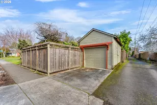 529 W 25th St, Vancouver, WA 98660 - Photo 2