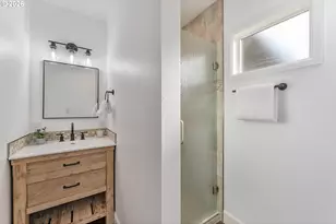 529 W 25th St, Vancouver, WA 98660 - Photo 10