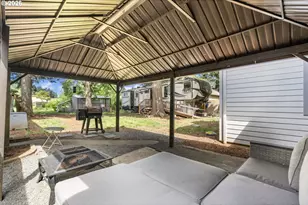2237 SE 139th Ave, Portland, OR 97233 - Photo 22