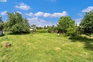 2237 SE 139th Ave, Portland, OR 97233 - Photo 26