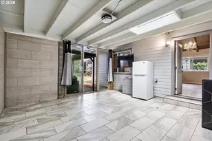 2237 SE 139th Ave, Portland, OR 97233 - Photo 18