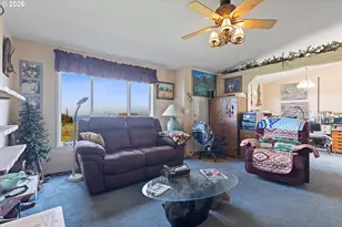 23355 NE Mountain Top Rd, Newberg, OR 97132 - Photo 10
