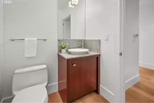 1001 NW Lovejoy St, Portland, OR 97209 - Photo 16