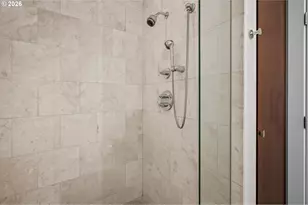 1001 NW Lovejoy St, Portland, OR 97209 - Photo 28