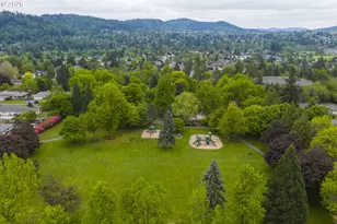 2410 NW 5th St, Gresham, OR 97030 - Photo 38