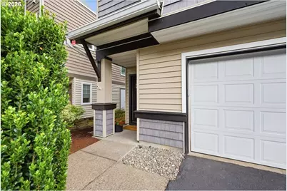 10529 NE Cedar Falls Loop, Hillsboro, OR 97006 - Photo 2