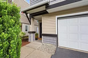 10529 NE Cedar Falls Loop, Hillsboro, OR 97006 - Photo 2