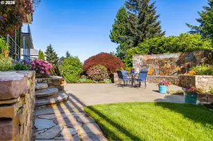 6464 SW Parkhill Dr, Portland, OR 97239 - Photo 8