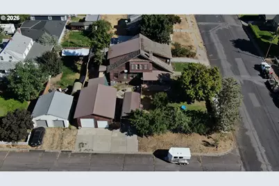 736 N Alvord Ave, Burns, OR 97720 - Photo 44