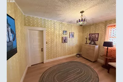 736 N Alvord Ave, Burns, OR 97720 - Photo 20