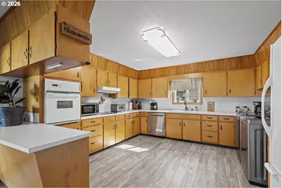 905 SW 4th St, Hermiston, OR 97838 - Photo 12
