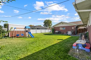 905 SW 4th St, Hermiston, OR 97838 - Photo 10