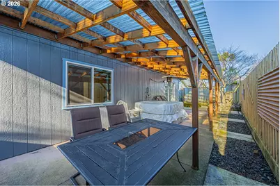 975 Augustine Ave, Coos Bay, OR 97420 - Photo 30