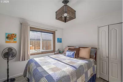 975 Augustine Ave, Coos Bay, OR 97420 - Photo 22