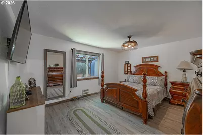 975 Augustine Ave, Coos Bay, OR 97420 - Photo 24