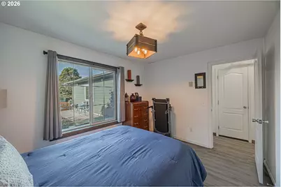 975 Augustine Ave, Coos Bay, OR 97420 - Photo 20