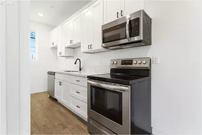 7360 N Atlantic Ave #4, Portland, OR 97217 - Photo 8