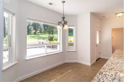 982 Doerner Rd, Roseburg, OR 97471 - Photo 8