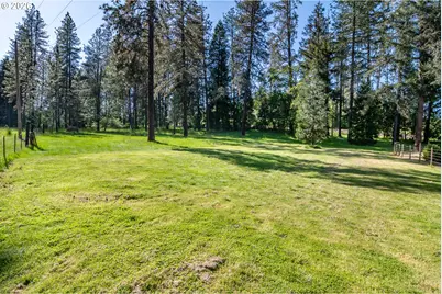 982 Doerner Rd, Roseburg, OR 97471 - Photo 32