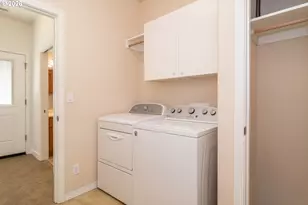 982 Doerner Rd, Roseburg, OR 97471 - Photo 10