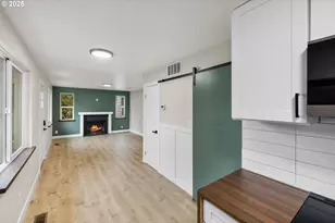 10116 N Hudson St, Portland, OR 97203 - Photo 16