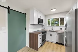 10116 N Hudson St, Portland, OR 97203 - Photo 12