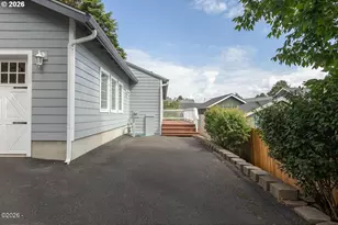539 SE Neptune Ave, Lincoln City, OR 97367 - Photo 2