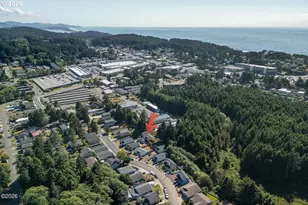 539 SE Neptune Ave, Lincoln City, OR 97367 - Photo 30