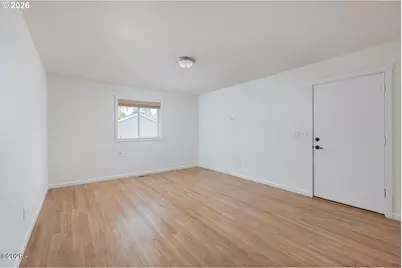 539 SE Neptune Ave, Lincoln City, OR 97367 - Photo 12