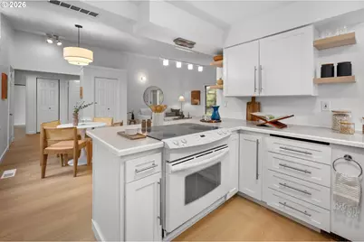 3306 NE Holman St, Portland, OR 97211 - Photo 14