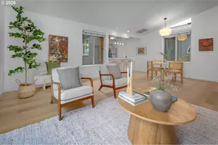 3306 NE Holman St, Portland, OR 97211 - Photo 8