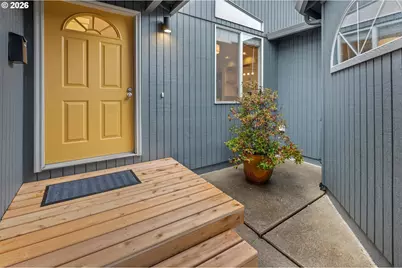 3306 NE Holman St, Portland, OR 97211 - Photo 4