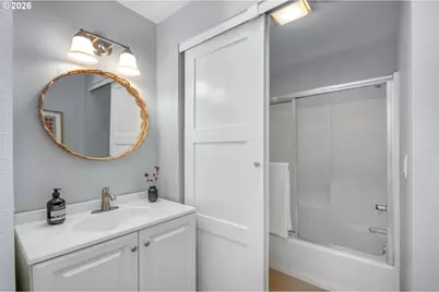 3306 NE Holman St, Portland, OR 97211 - Photo 20