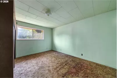 381 SE Gregory Dr, Winston, OR 97496 - Photo 14