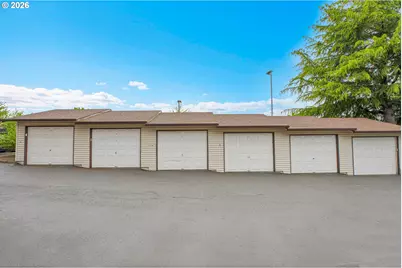 12506 SE Stark St #E, Portland, OR 97233 - Photo 32