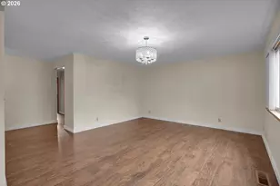 12506 SE Stark St, Portland, OR 97233 - Photo 6