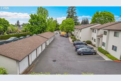 12506 SE Stark St #E, Portland, OR 97233 - Photo 1