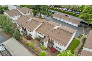 12506 SE Stark St, Portland, OR 97233 - Photo 36
