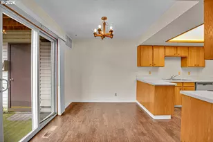 12506 SE Stark St, Portland, OR 97233 - Photo 10