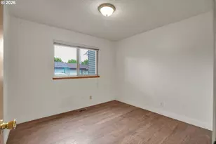 12506 SE Stark St, Portland, OR 97233 - Photo 22