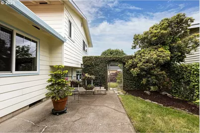 11925 SE 70th Ave, Milwaukie, OR 97222 - Photo 26