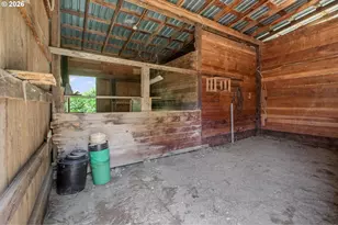 38125 SE Louden Rd, Corbett, OR 97019 - Photo 32