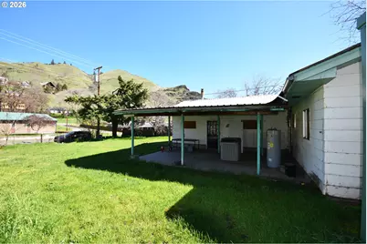 716 Washington St, Lyle, WA 98635 - Photo 32