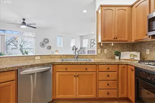 7247 NE Stoneybrook St, Hillsboro, OR 97124 - Photo 16