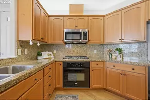 7247 NE Stoneybrook St, Hillsboro, OR 97124 - Photo 18