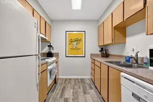11367 SW Springwood Dr, Portland, OR 97223 - Photo 18