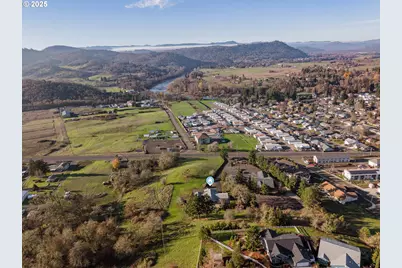 1183 Lookingglass Rd, Roseburg, OR 97471 - Photo 46